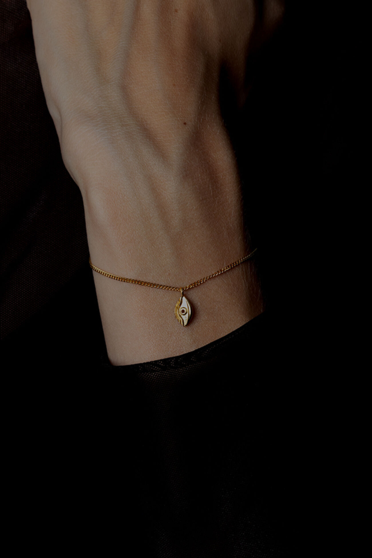 Elisalee the viewer armband 18K goud