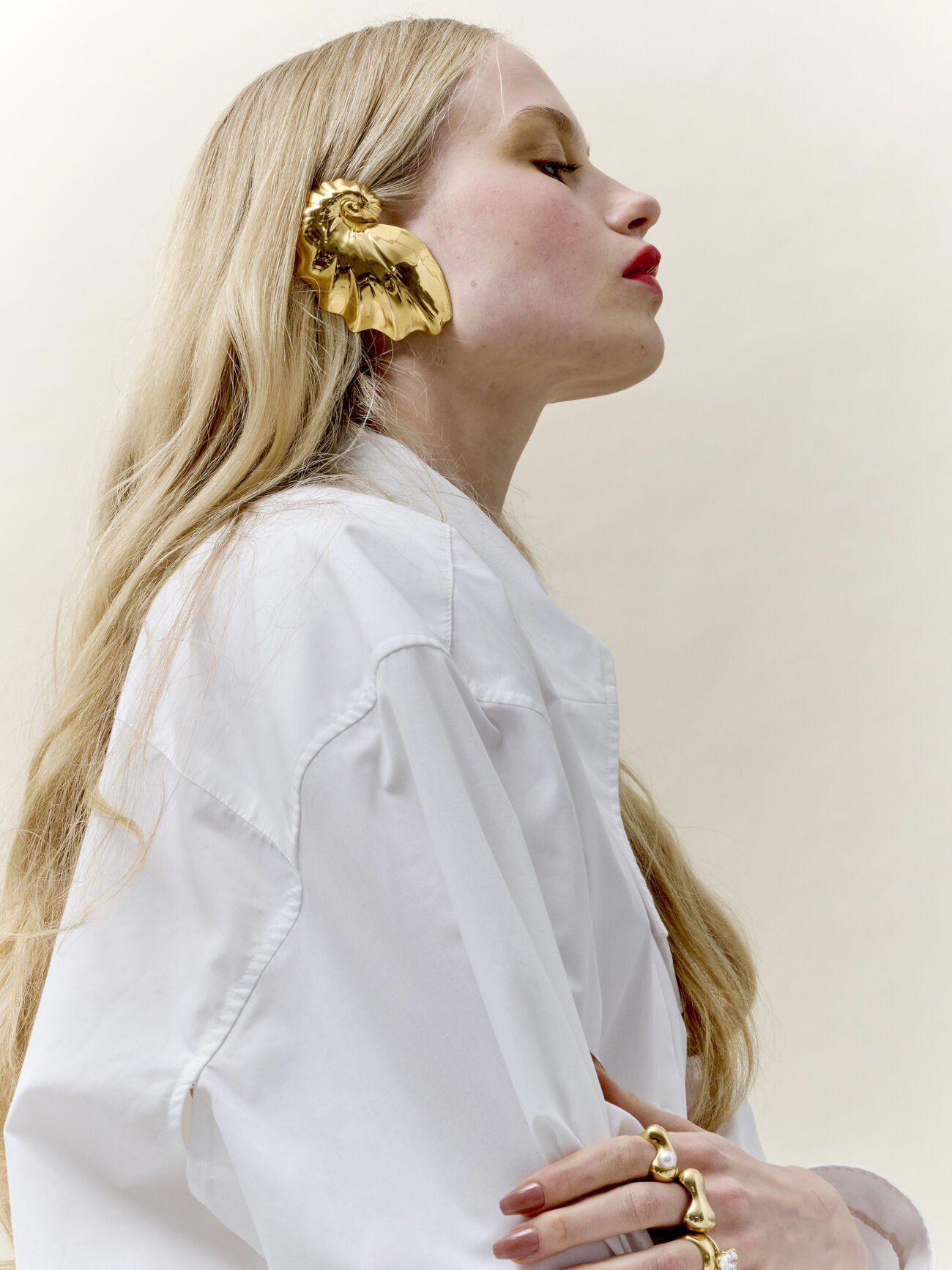 Elisa lee x tom eerebout abalone shell oorbel xl 04