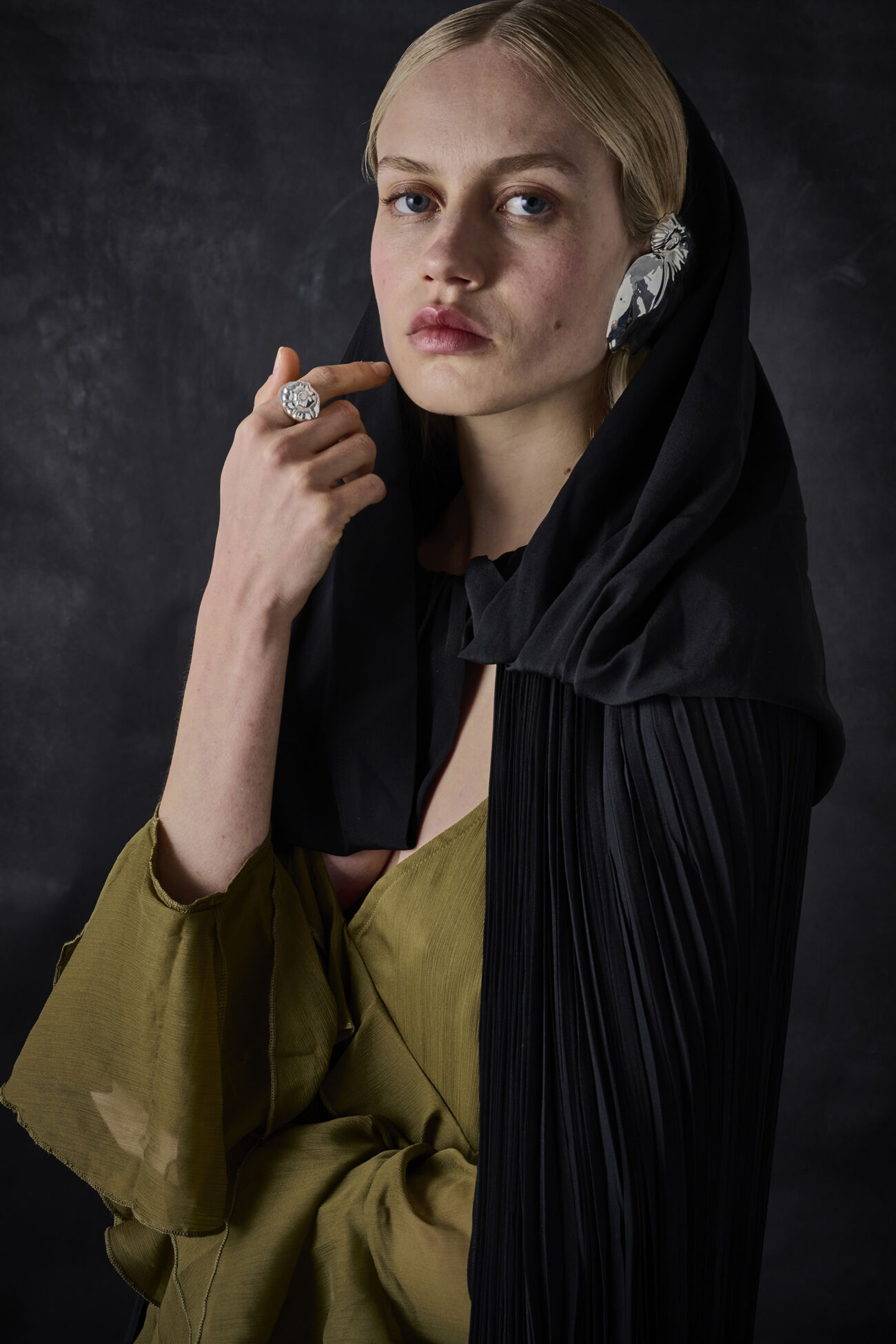 Elisa lee x tom eerebout abalone shell ring 8