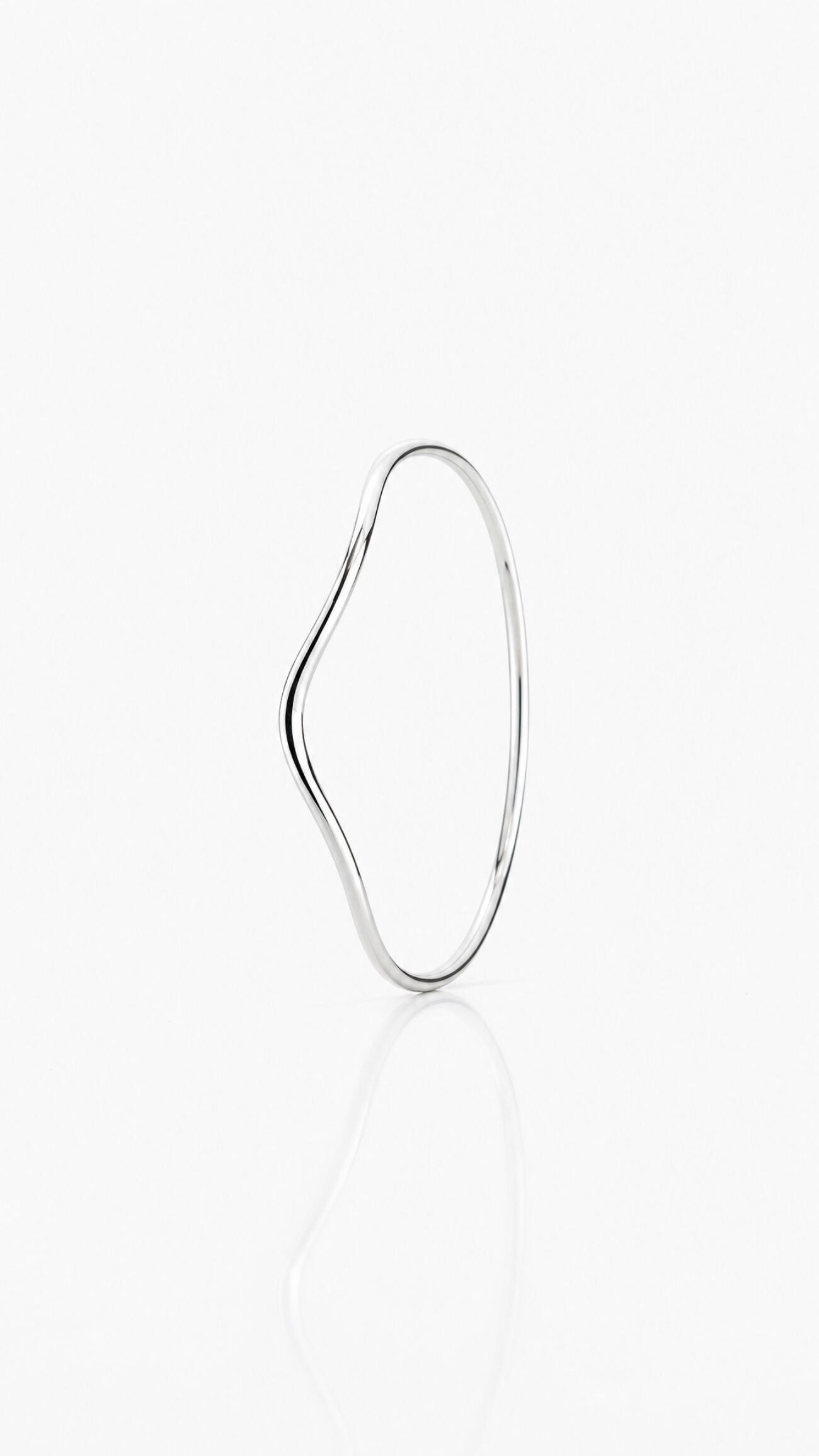 Elisalee moments arc armband