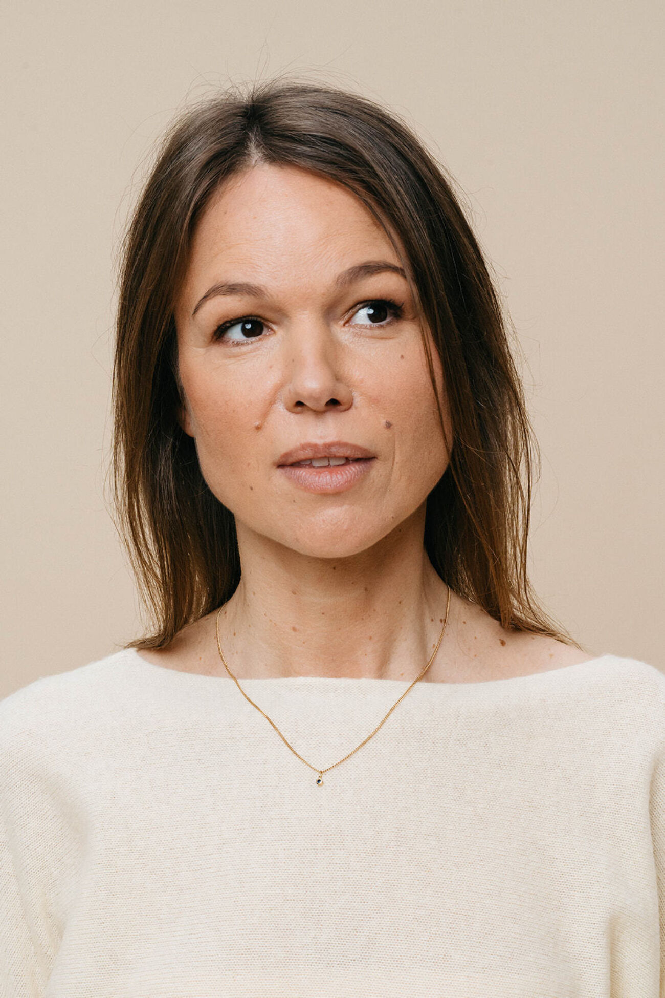 Elisa lee birthstone necklace 1