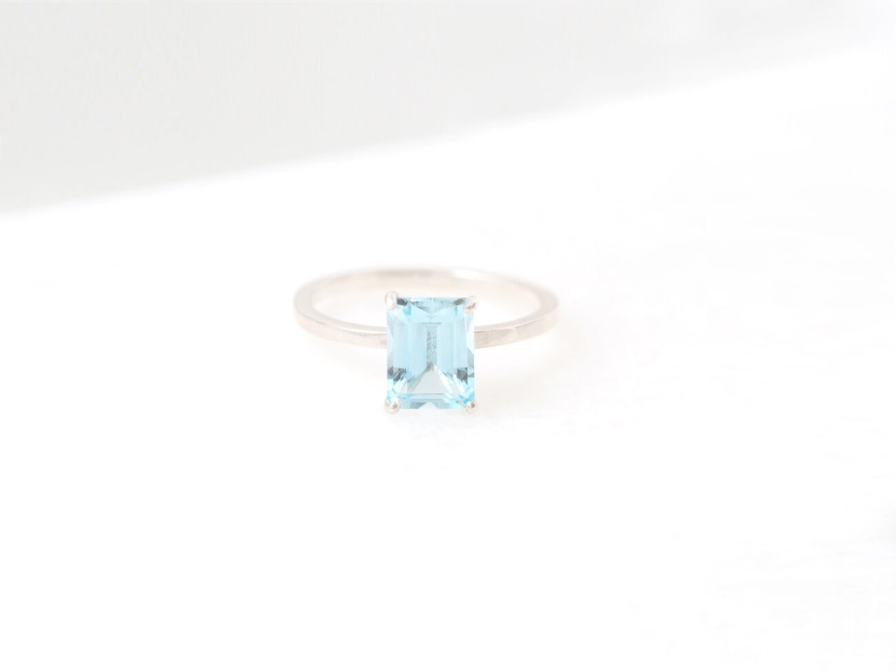 Emerald cut lux aquamarine 8x10 web