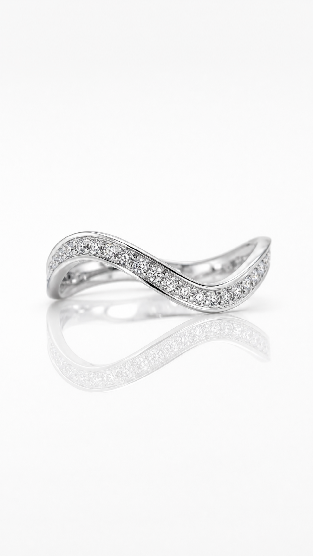 Elisa lee fluid flux milkyway rail ring