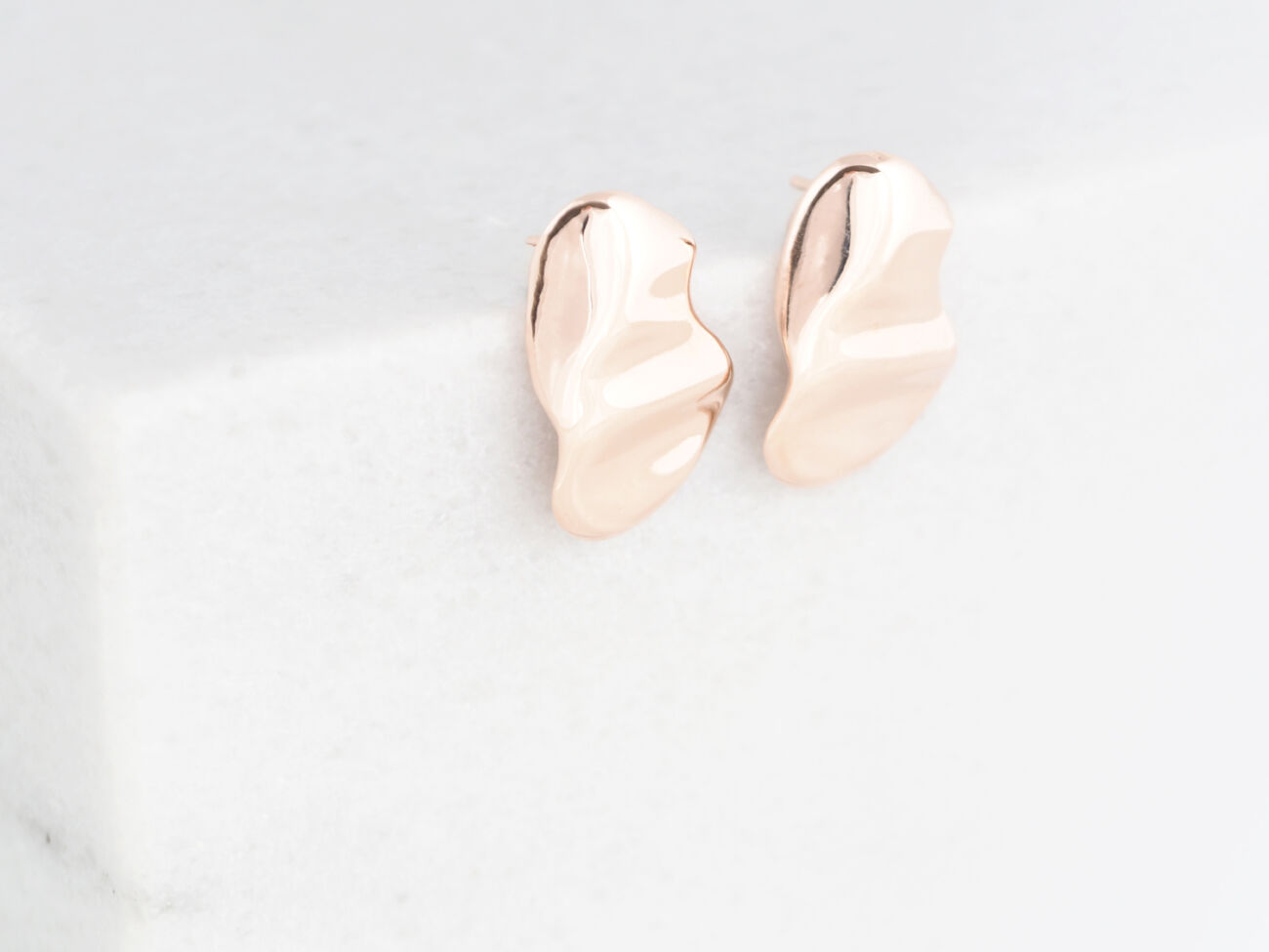 Mini liquid earrings 1