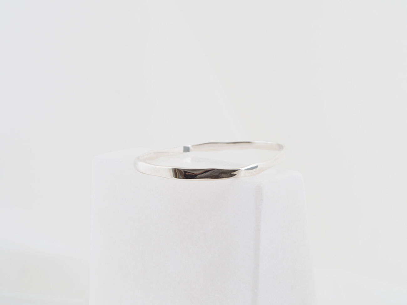 ELISA LEE AQUA FLAT SMALL ARMBAND ZILVER
