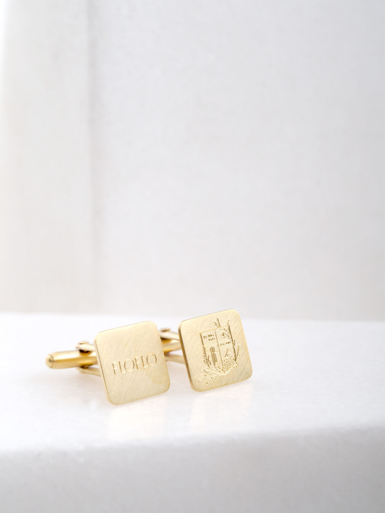 ELISA LEE manchetknoop square schild goud zilver gravure
