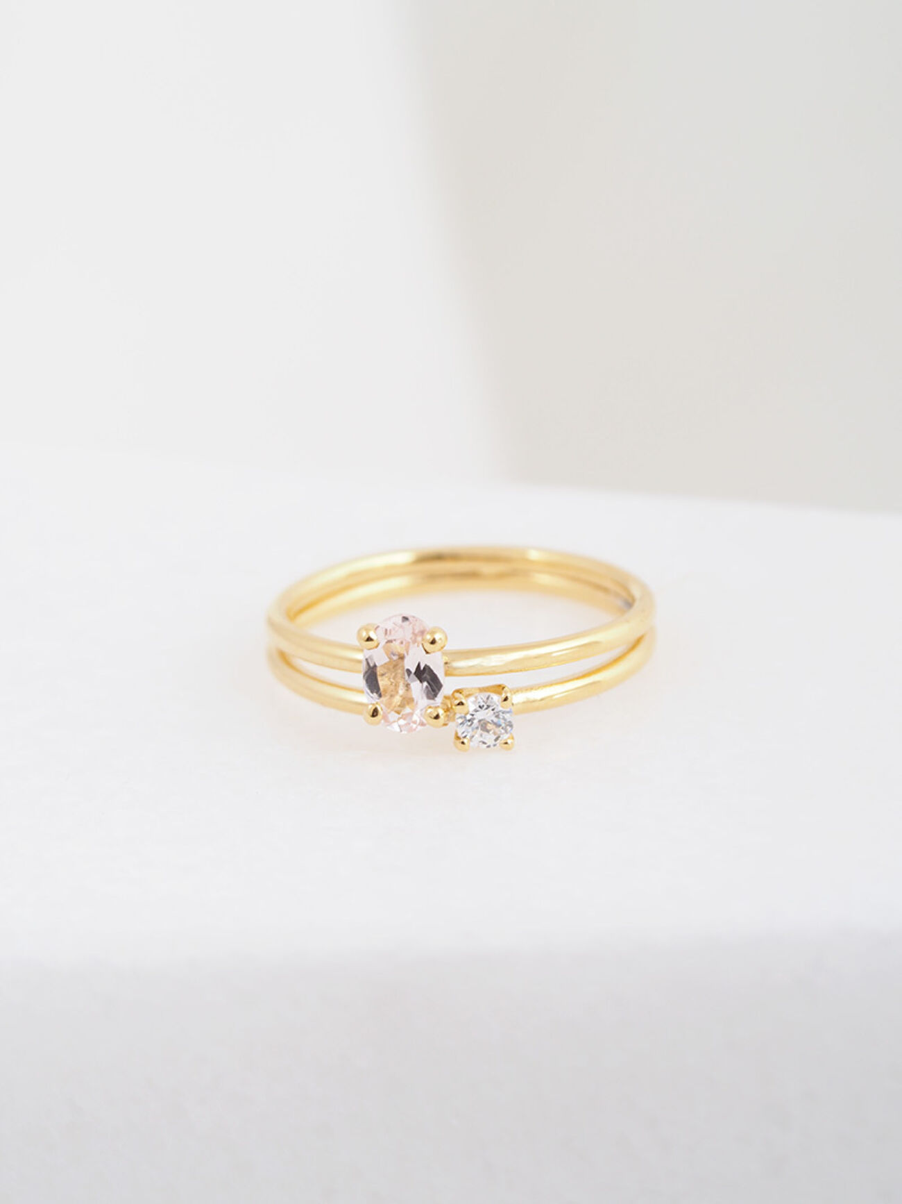 Elisa lee lux mini oval morganiet ring 18 K GG small