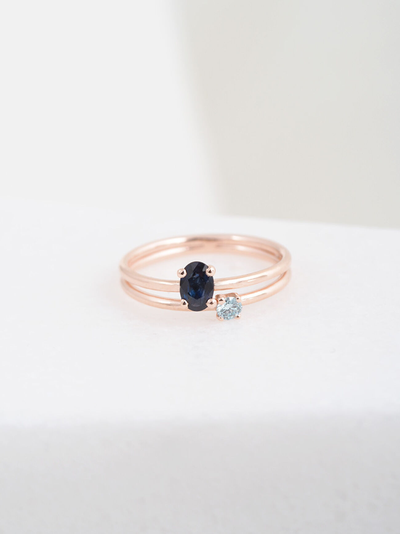 Elisa lee lux mini oval saffier ring 18 K RG small