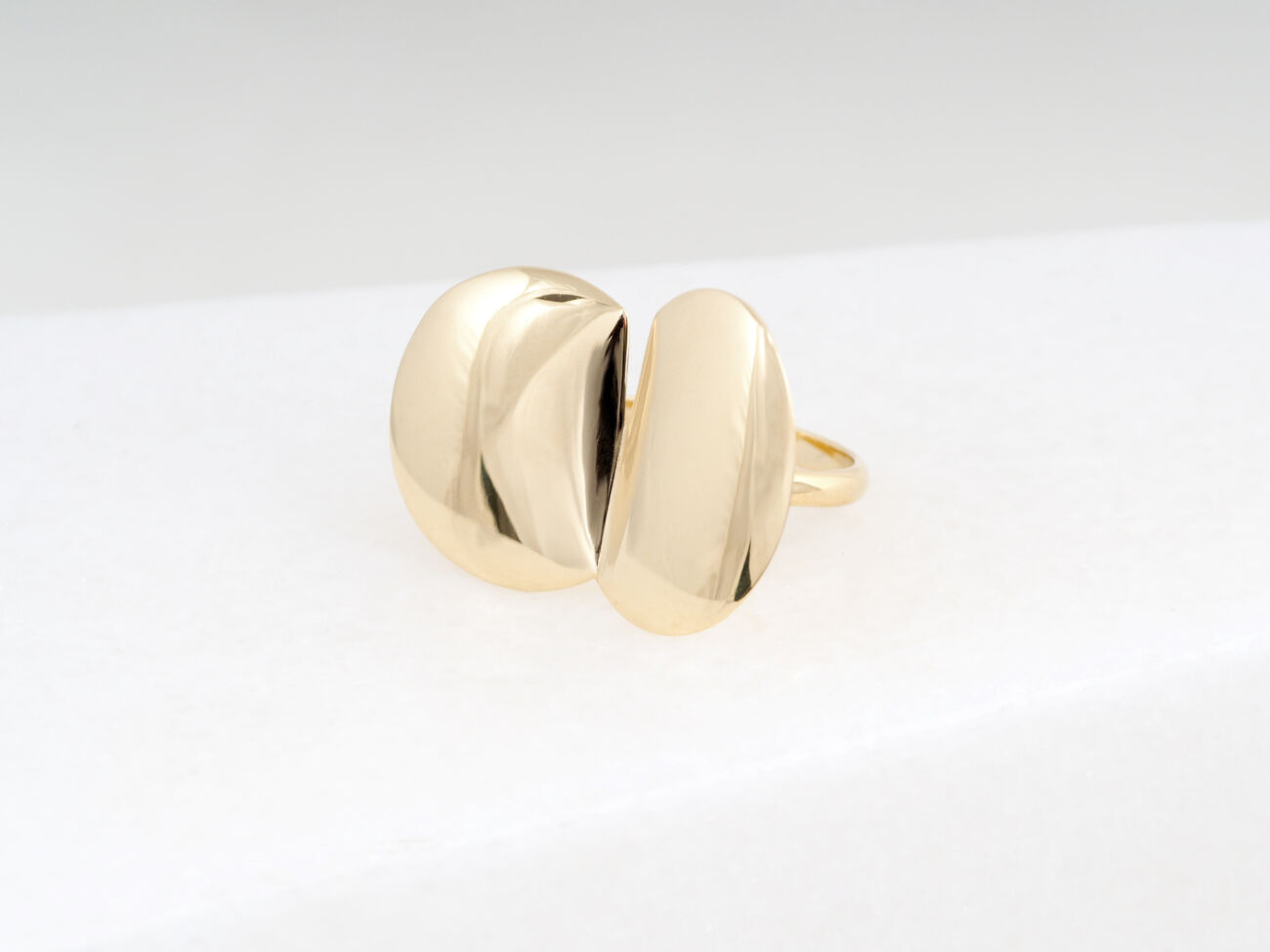elisa lee madeliefje ring 18K geel goud