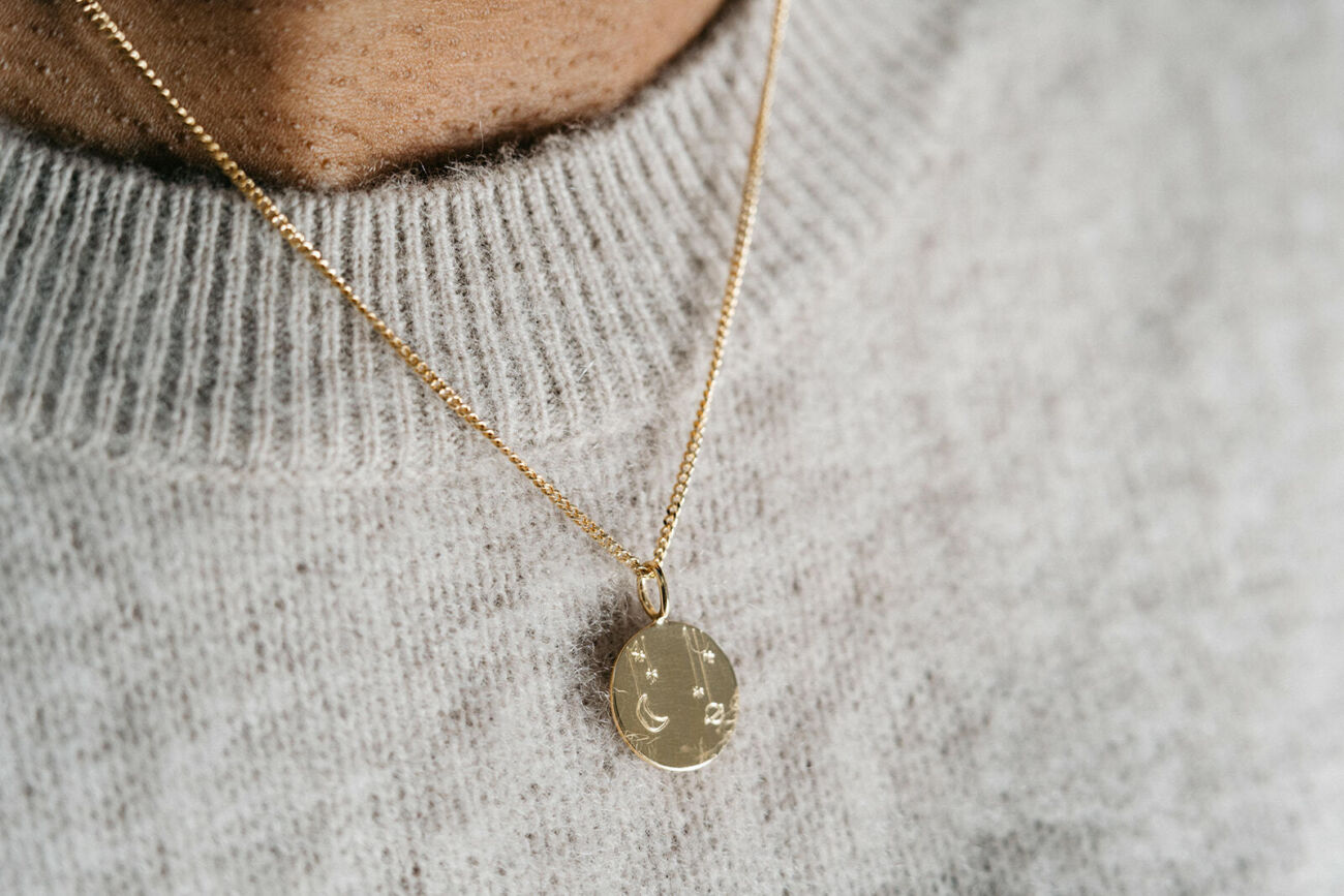 elisa lee single nest necklace engraved 18K yellow gold