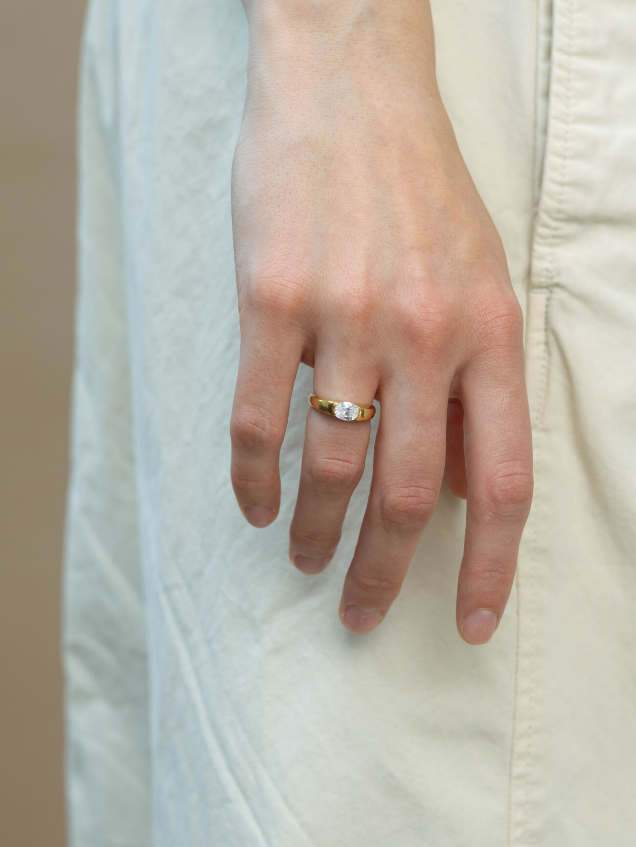 Elisa lee shifted shifted oval diamond 2 ring
