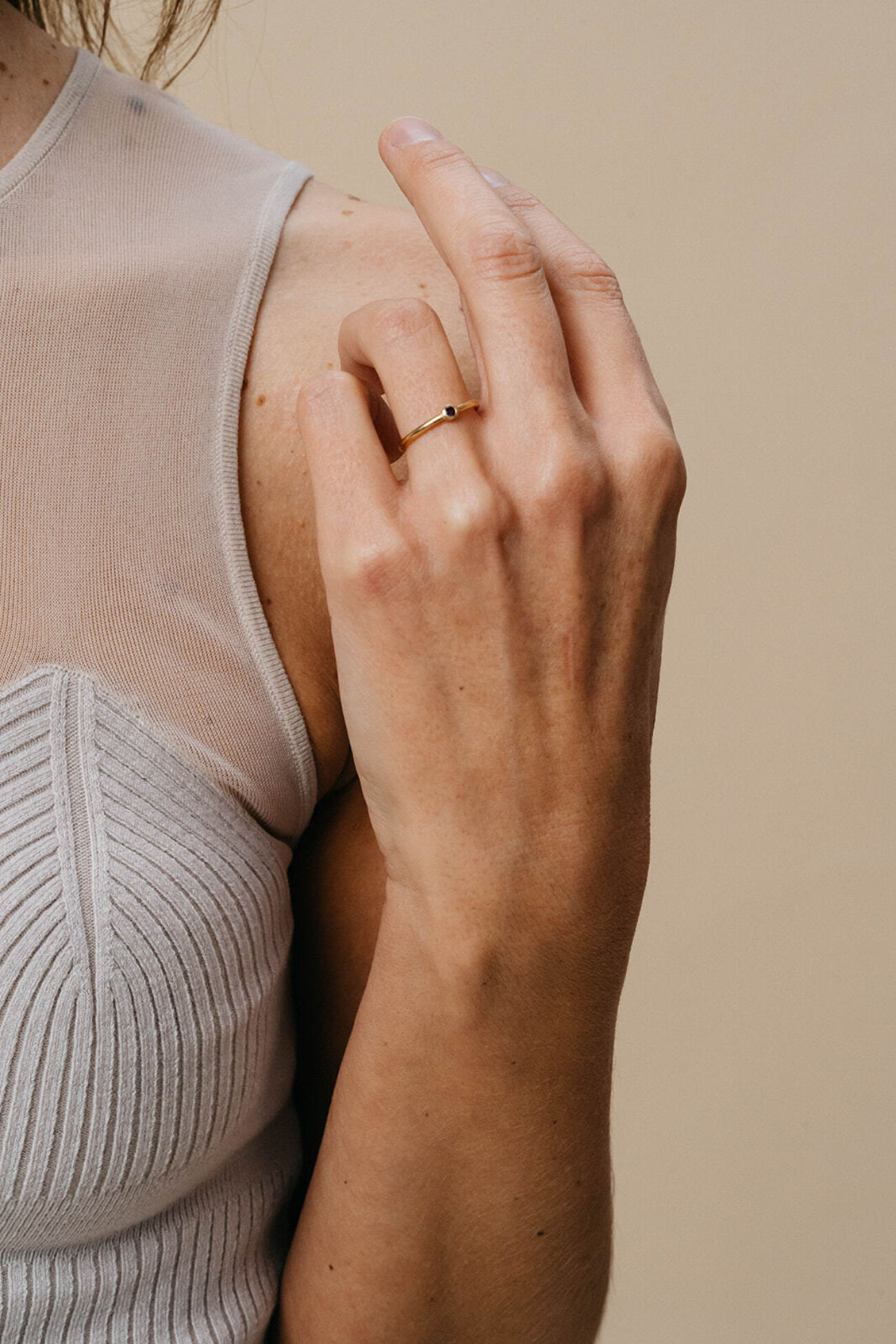 Elisa lee single lux birthstone ring 18K geel goud