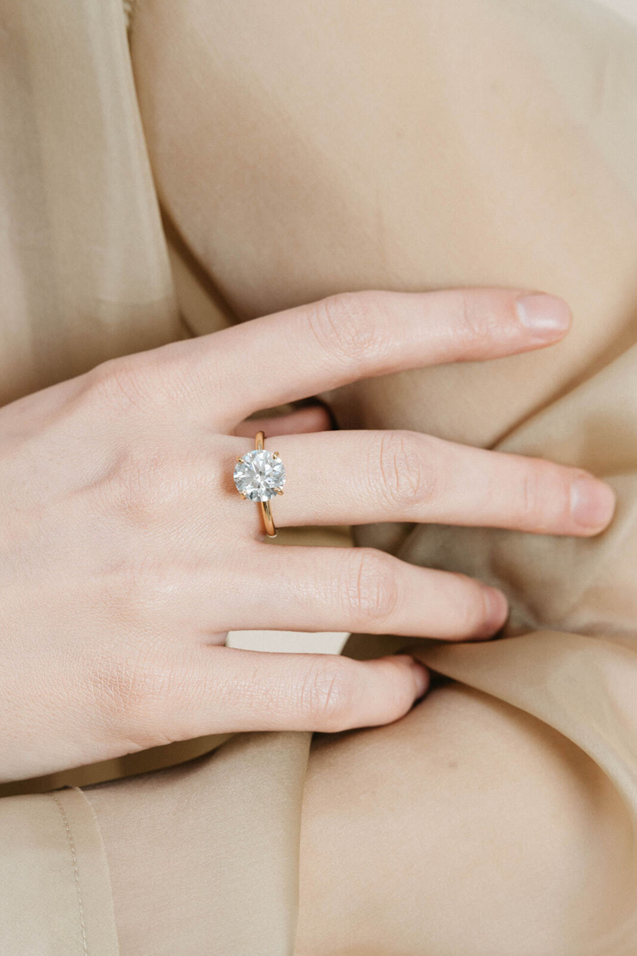 Elisa lee ringen round diamond labo 2