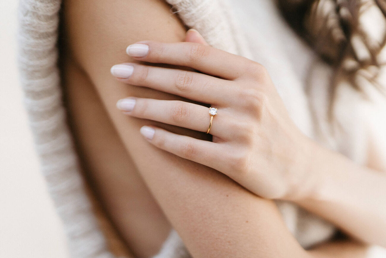 elisa lee solitair lux magnus 18K goud ring