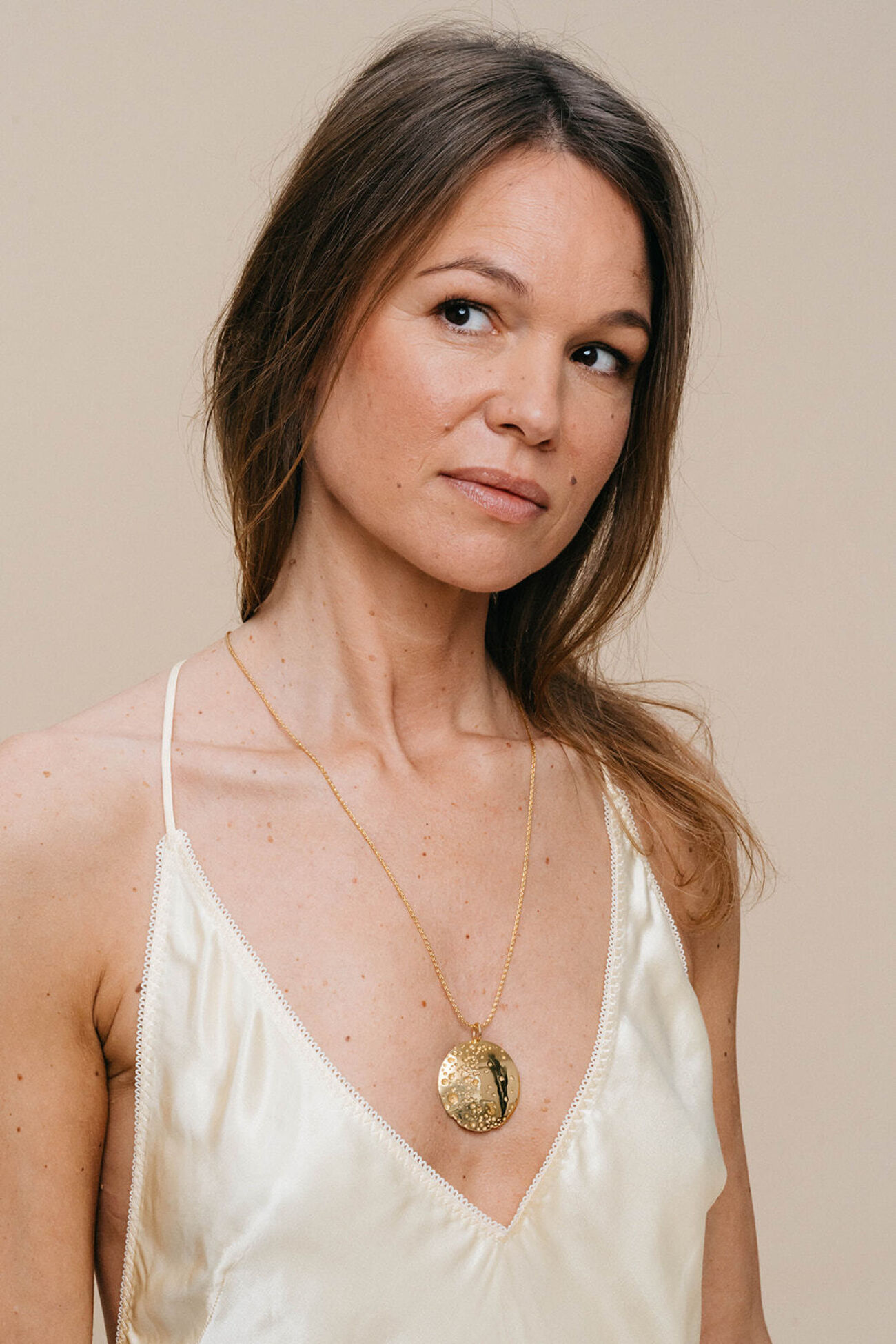Elisa lee the moon XL halssnoer goud