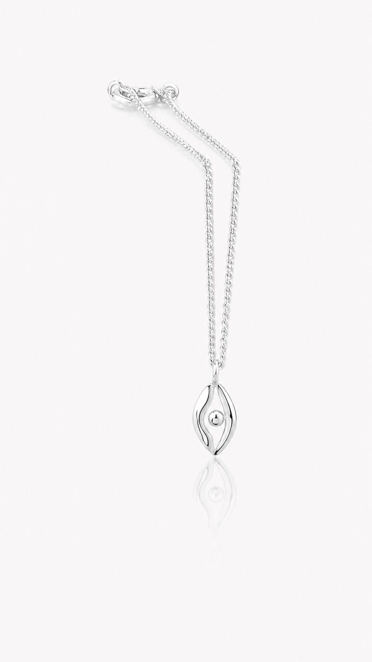 Elisalee talisman the viewer armband